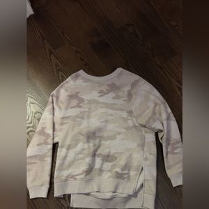 Camo sweatshirt